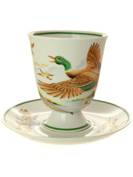 Фарфоровый бокал с блюдцем форма "Классический" рисунок "Утки" Дулево
