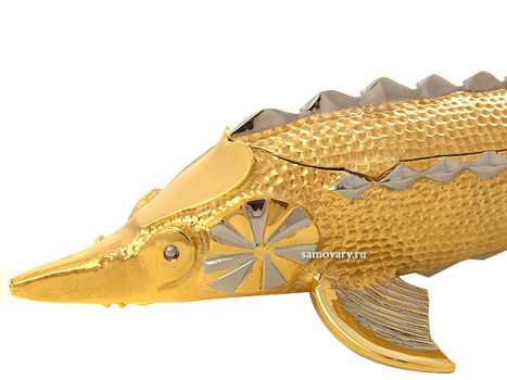 Позолоченная литая икорница с ручной гравюрой "Осетр", Златоуст