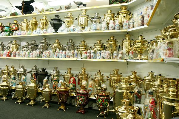 Почему самовары именно у нас? Не стоит ломать голову над тем, где <a href=https://samovary.ru>купить самовар</a>. 